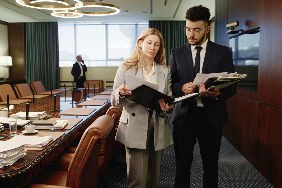 Real-time attorney leads